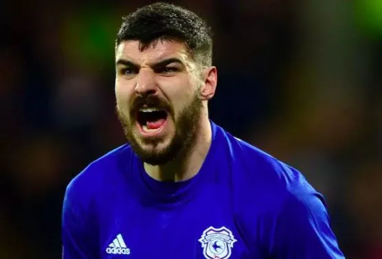Un joueur de Cardiff célèbre son but comme sur Fortnite
