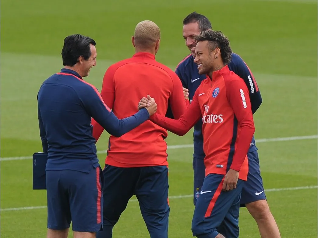 Emery dément toute opération pour Neymar