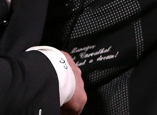 La veste personnalisée de Carlos Carvalhal
