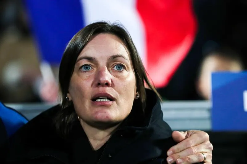 Corinne Diacre a «<span style="font-size:50%">&nbsp;</span>honte<span style="font-size:50%">&nbsp;</span>» après la gifle reçue face à l&rsquo;Angleterre