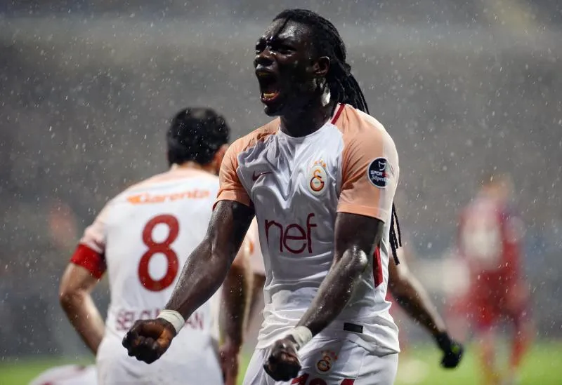 Quatre buts et un record pour Bafé Gomis