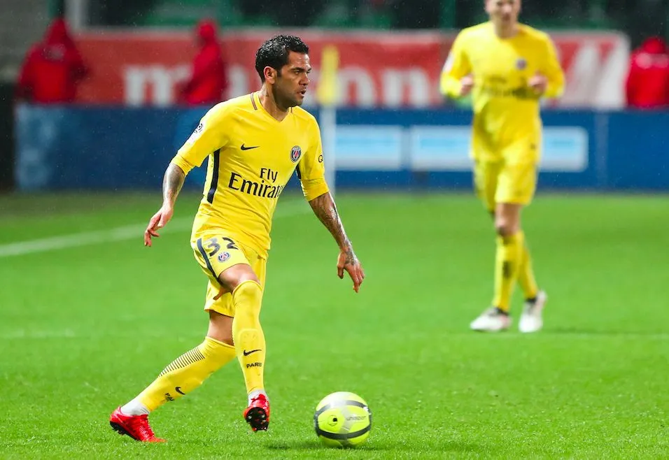 Alves : «<span style="font-size:50%">&nbsp;</span>S&rsquo;asseoir et pleurer ou se lever et faire ce qu&rsquo;on a à faire<span style="font-size:50%">&nbsp;</span>»