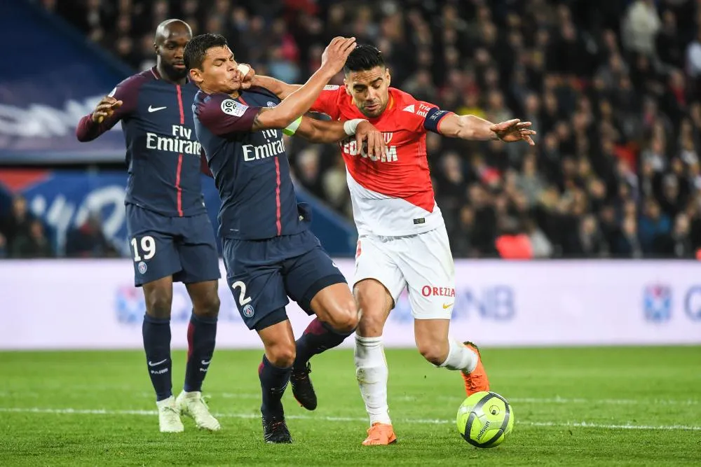 Thiago Silva : «<span style="font-size:50%">&nbsp;</span>On a respecté l&rsquo;adversaire<span style="font-size:50%">&nbsp;</span>»