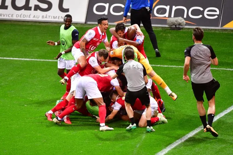 Reims champion, Tours à un cheveu du National