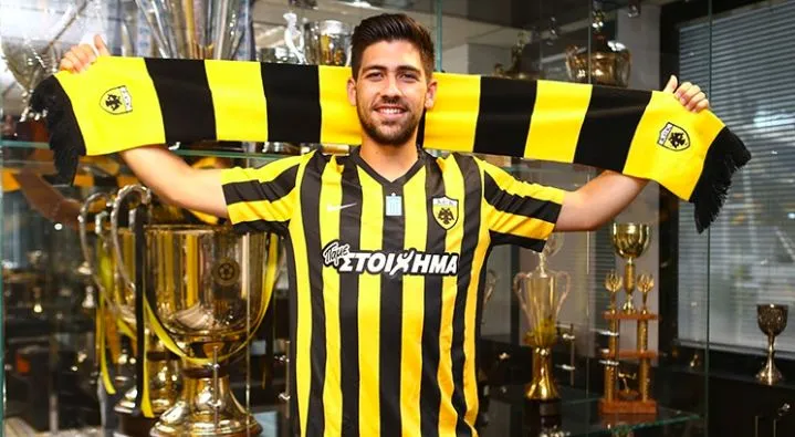 L&rsquo;AEK Athènes championne de Grèce 24 ans après son dernier titre