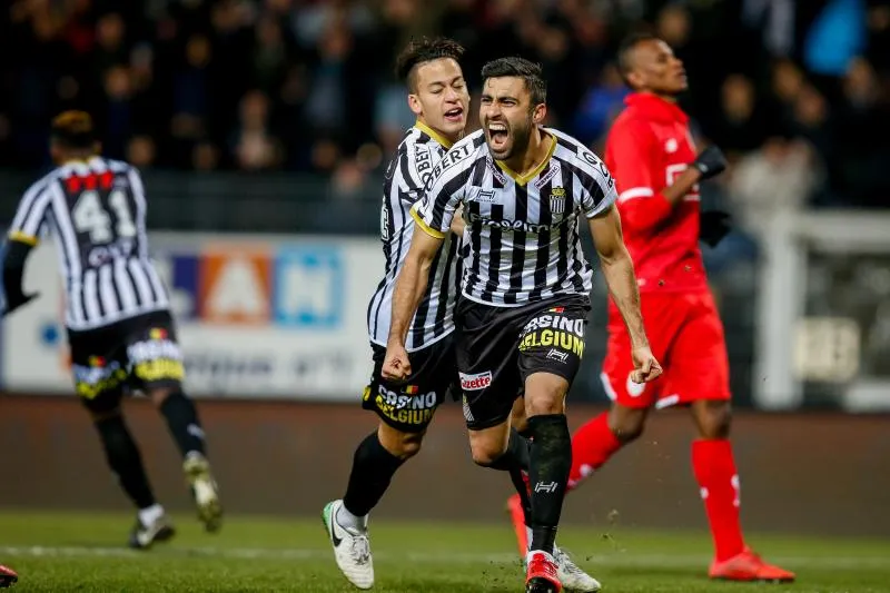 Gueules noires et fumée blanche