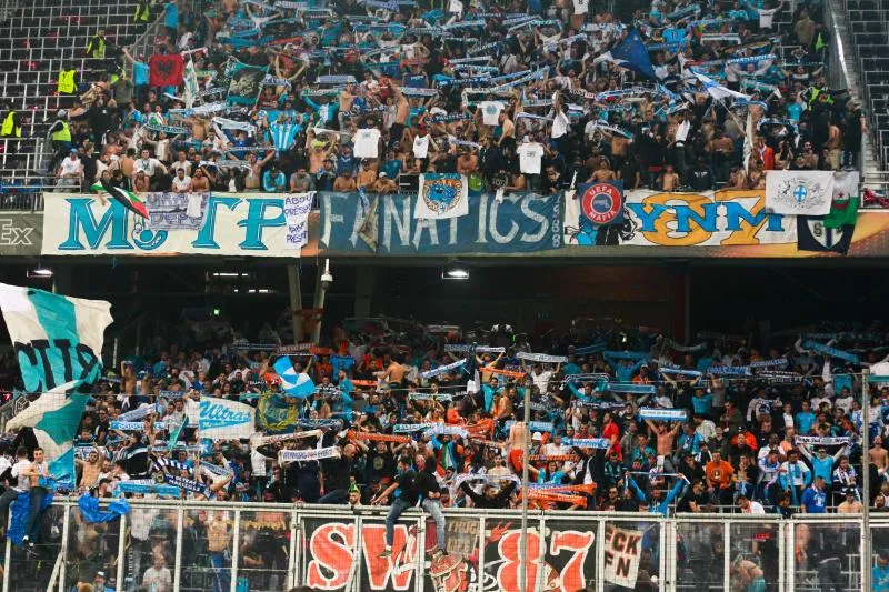 Les ultras marseillais veulent une ville bleue et blanche