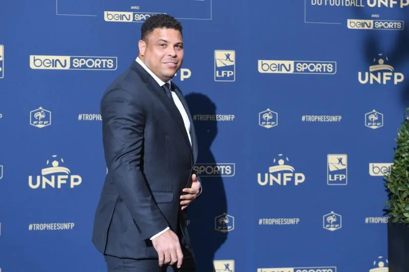 Trophées UNFP : Neymar, meilleur joueur, Mandanda vole le trophée de meilleur gardien