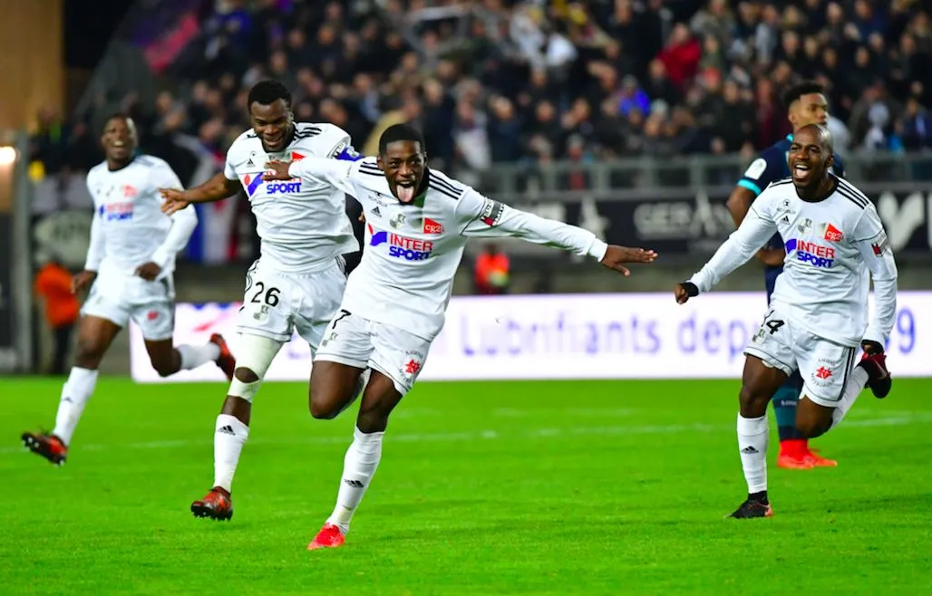 Manzala : «<span style="font-size:50%">&nbsp;</span>Je suis arrivé ici avec une feuille blanche<span style="font-size:50%">&nbsp;</span>»