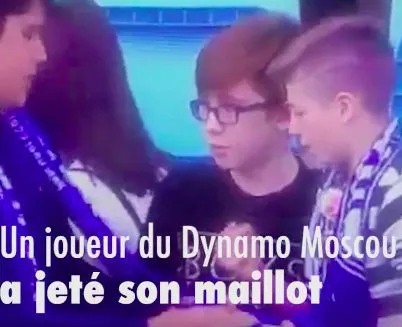 Vidéo : Ils font un pierre-feuille-ciseaux pour récupérer un maillot (via Facebook SO FOOT)