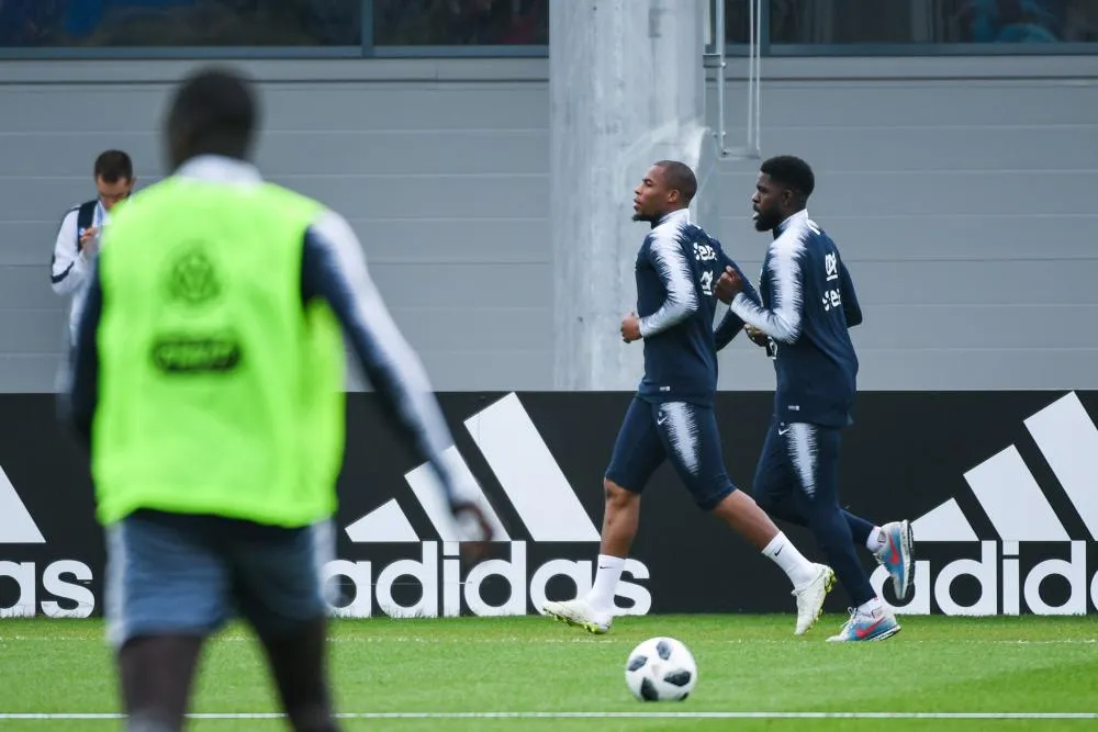 Djibril Sidibé reste dans les 23