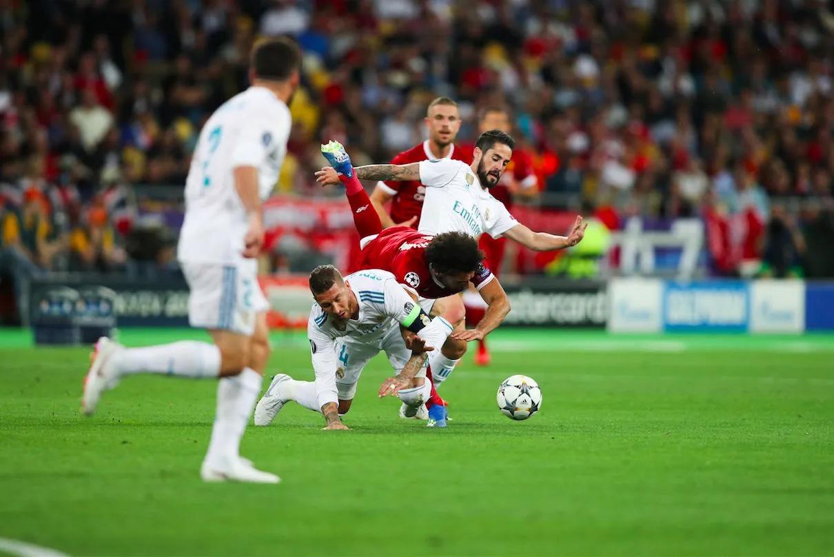 Ramos souhaite un prompt rétablissement à Salah