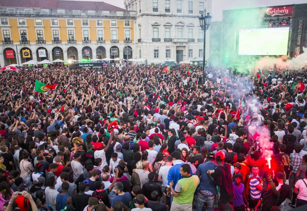 La retransmission des rencontres sur écran géant strictement encadrée