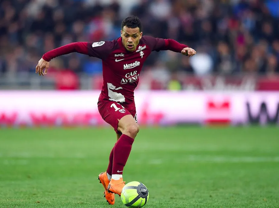 Dossevi quitte le Standard et reste à Metz