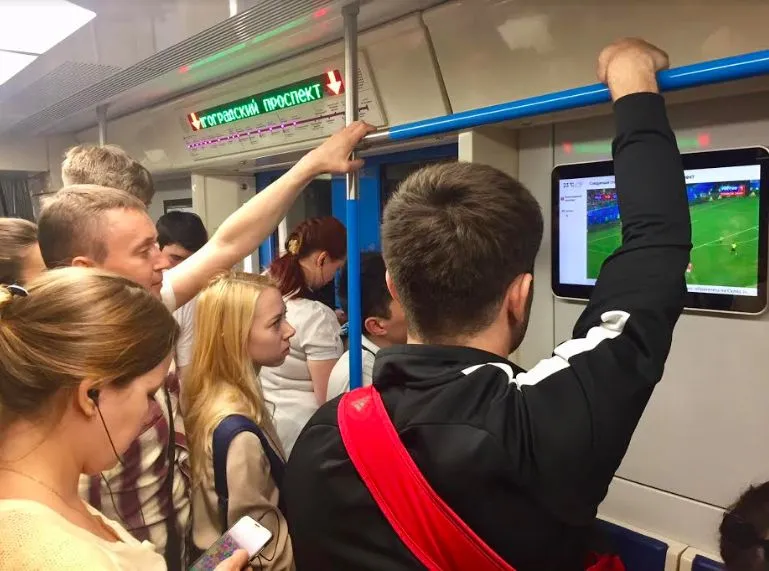 Café Kremlin, épisode 7 : On a regardé Russie-Égypte sur la ligne 7 du métro de Moscou