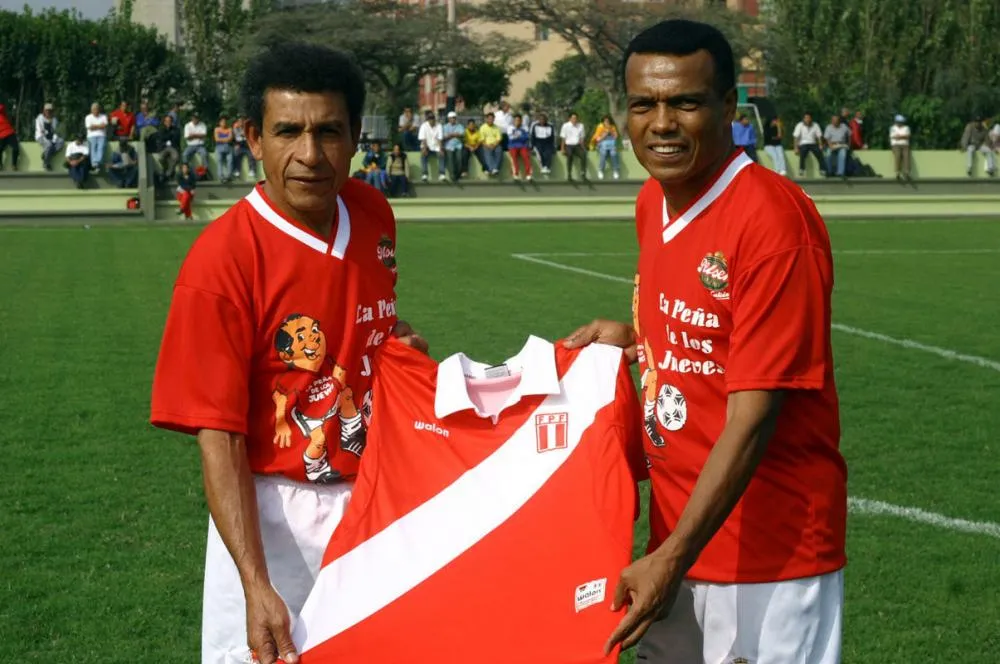 Cubillas : «<span style="font-size:50%"> </span>Le Pérou joue au ballon comme le fait le Barça<span style="font-size:50%"> </span>»