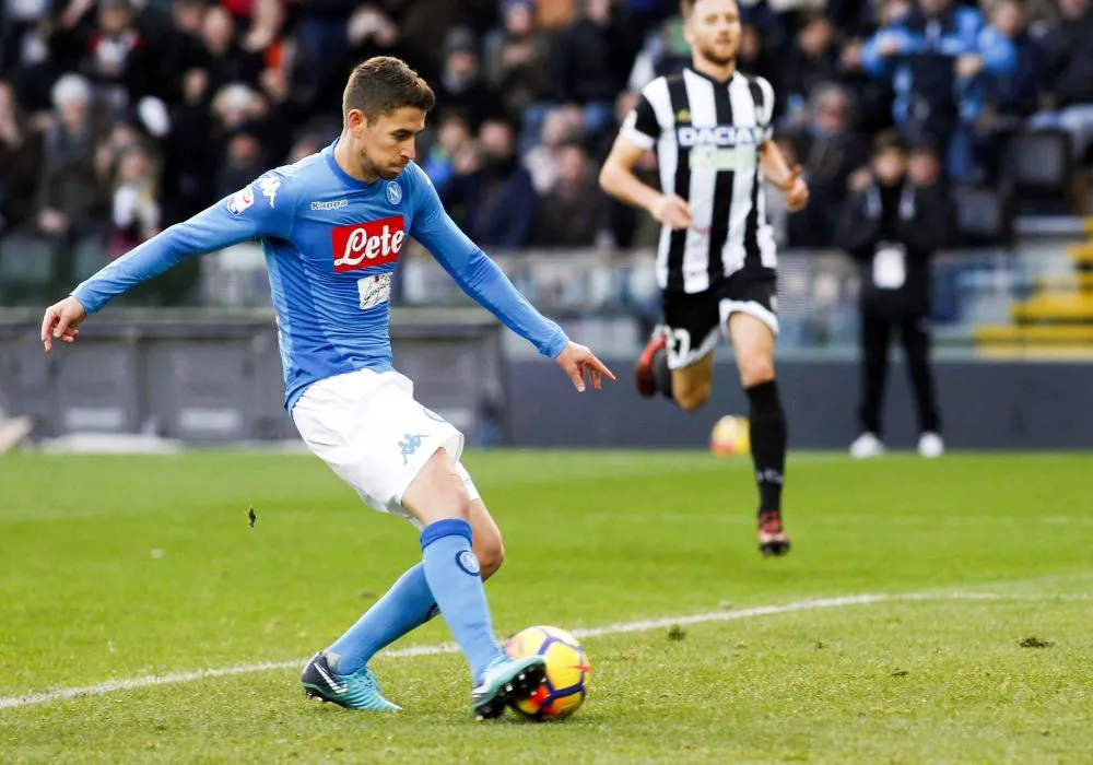 Jorginho signe à Chelsea