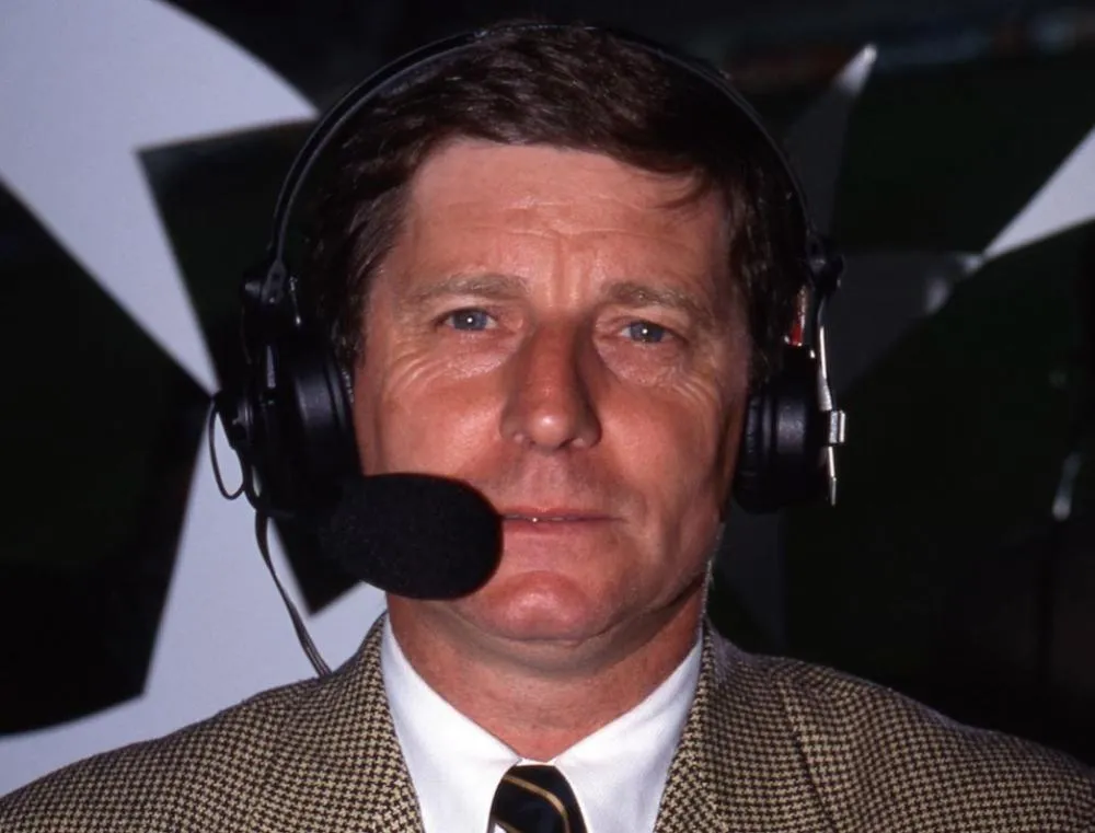 Tu sais que tu as grandi avec Jean-Michel Larqué quand…