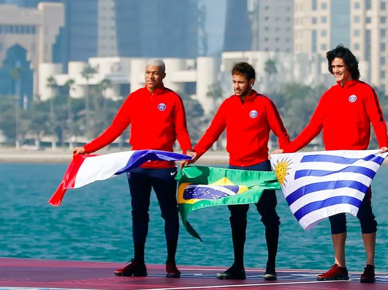 Mbappé-Cavani-Neymar, les étoiles contraires