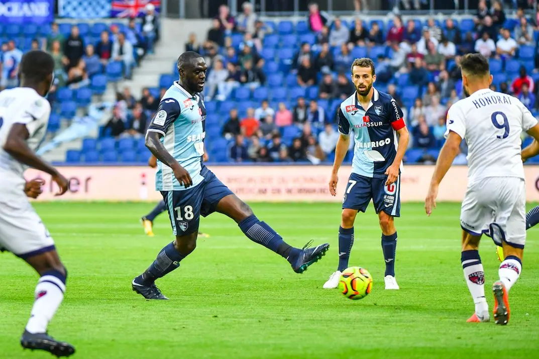 Lorient balaye Valenciennes, Nancy s&rsquo;enfonce à Auxerre