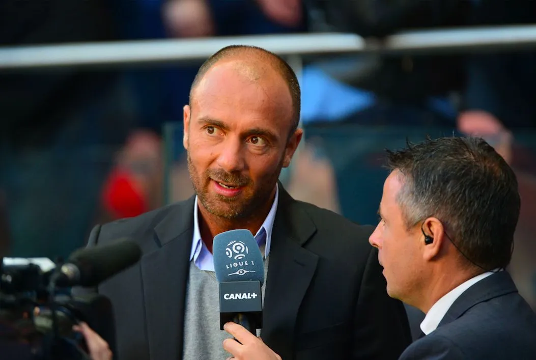 Dugarry dézingue violemment Deschamps