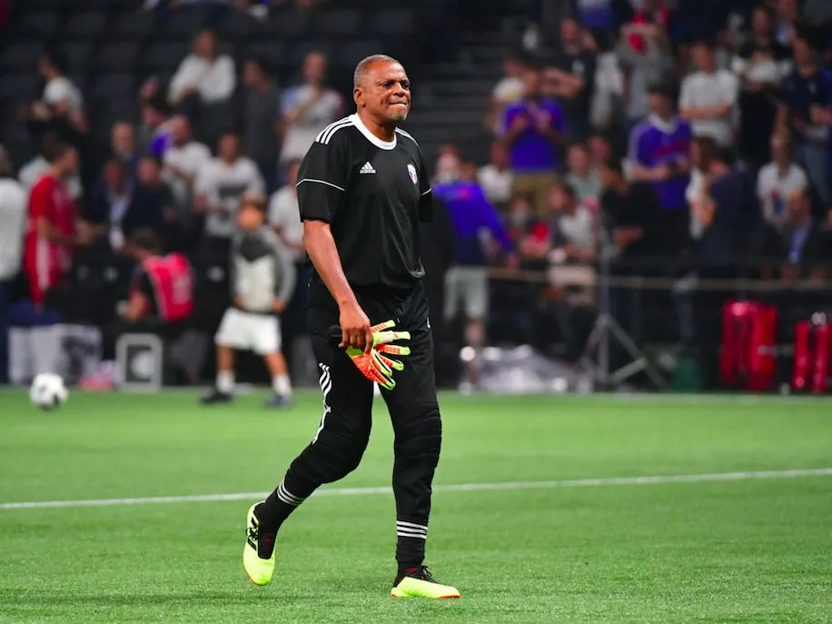 Lama veut voir Neymar en banlieue