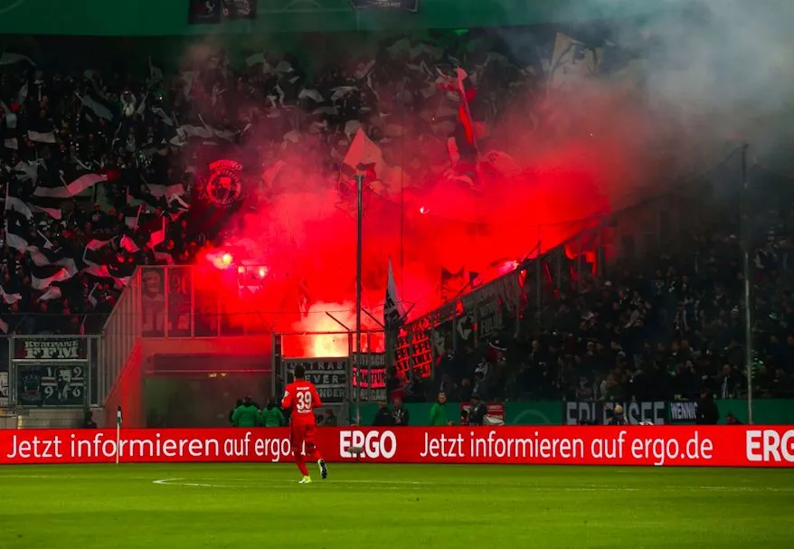 Les supporters de Francfort interdits de déplacement à Marseille