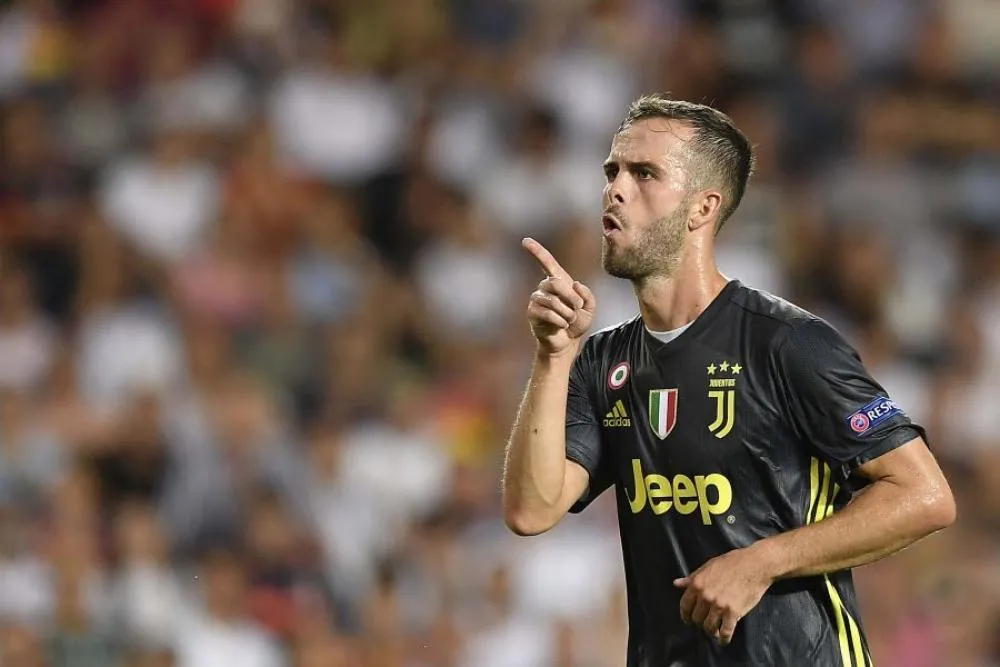 La Vieille Dame se remplit la panse à Valence