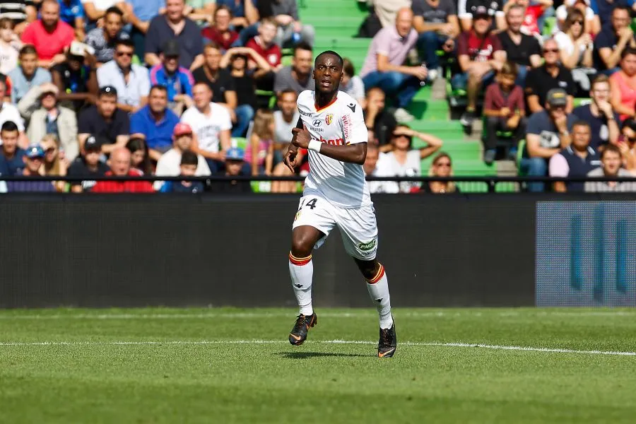 Lens s&rsquo;impose à Niort et se déguise en dauphin