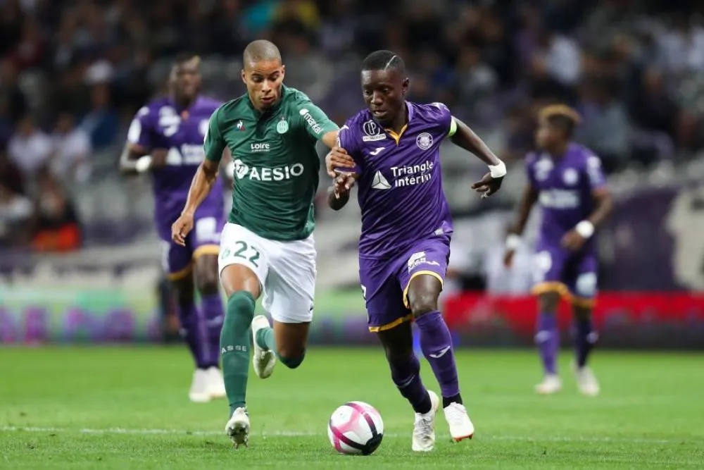 Toulouse offre la victoire à Saint-Étienne