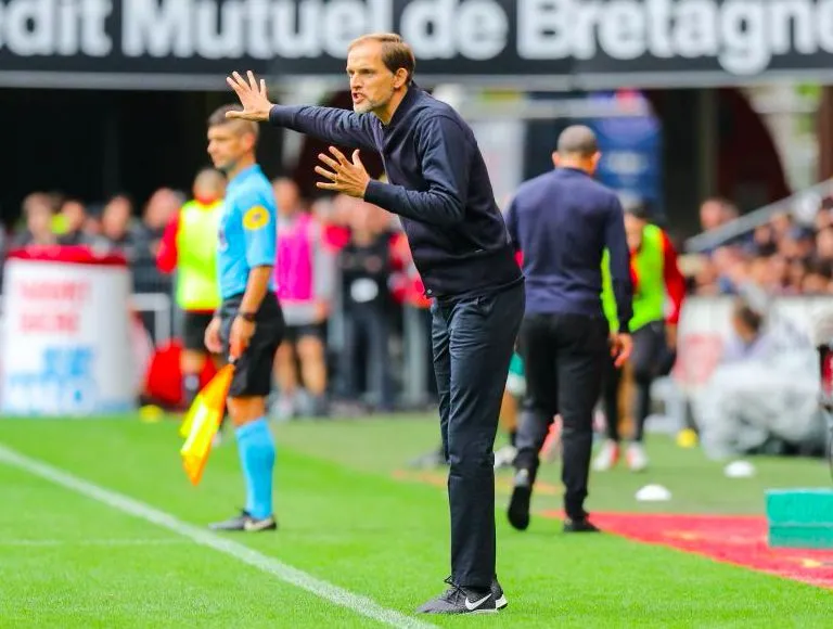 Tuchel «<span style="font-size:50%"> </span>très convaincu<span style="font-size:50%"> </span>» par Bernat malgré son absence dans le groupe