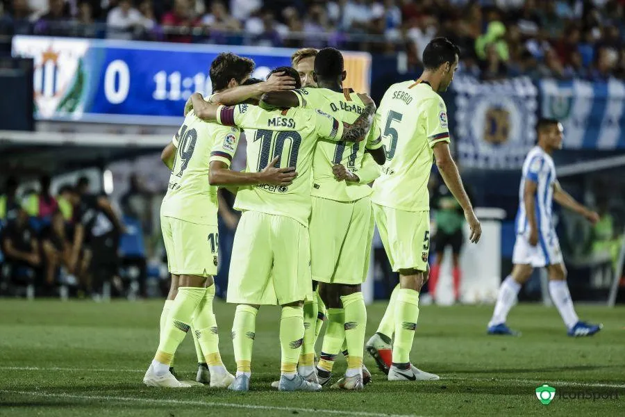 Le FC Barcelone veut changer son logo