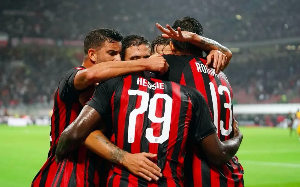 Milan s'impose sur le fil face à la Roma