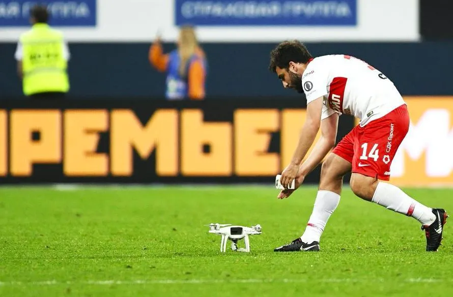 Un drone s’écrase sur le terrain de Zénith-Spartak Moscou