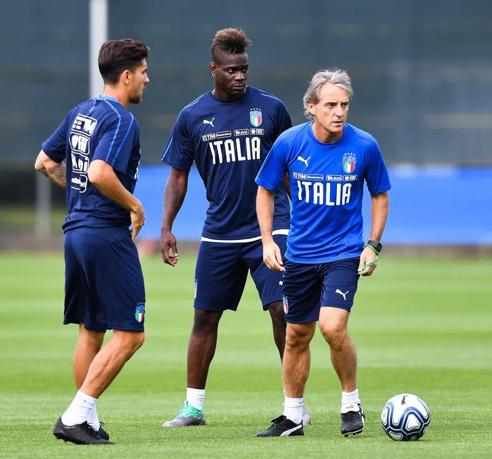 Nazionale</i> recherche jeunes mecs mortels