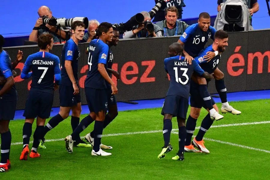 Les Bleus assurent l&rsquo;apéro