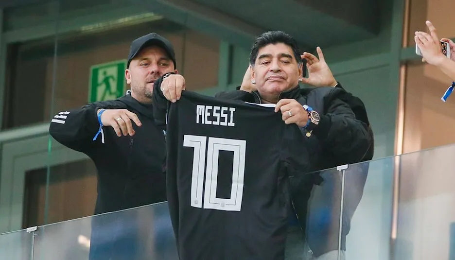 Maradona calme le jeu avec Messi