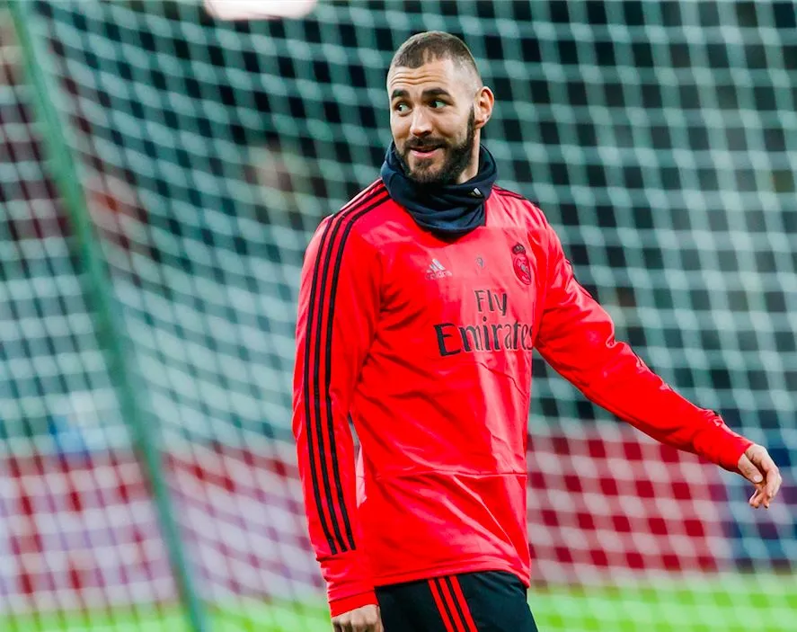 Benzema et Cavani parmi les cinq premiers nommés pour le Ballon d’or