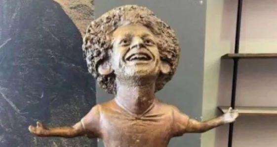 La statue ratée de Mohamed Salah