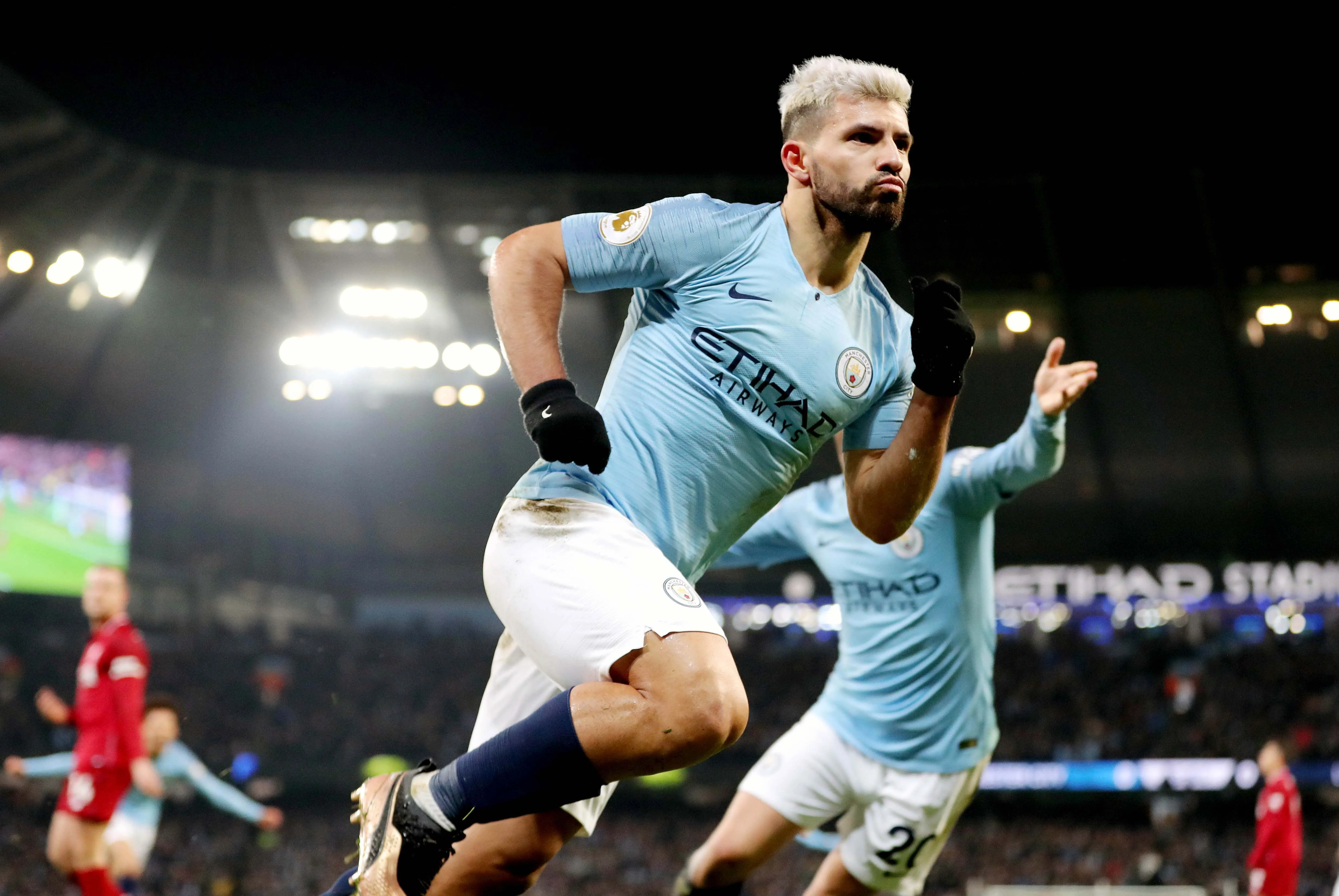 Manchester City harponne Liverpool