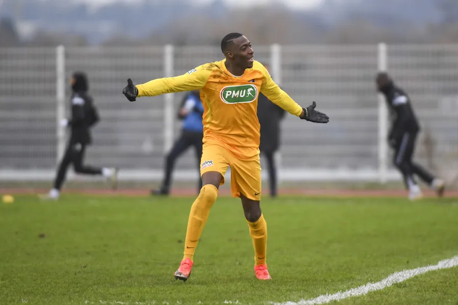 Viry-Châtillon crée la sensation, Les Herbiers n'ont pas changé