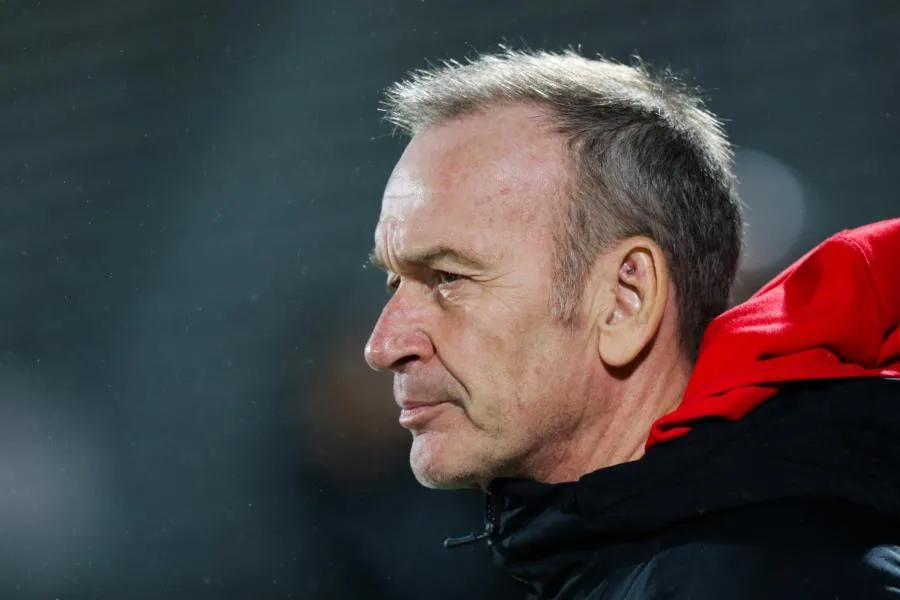 Brest ralenti par Troyes, Grenoble et Le Havre dos à dos