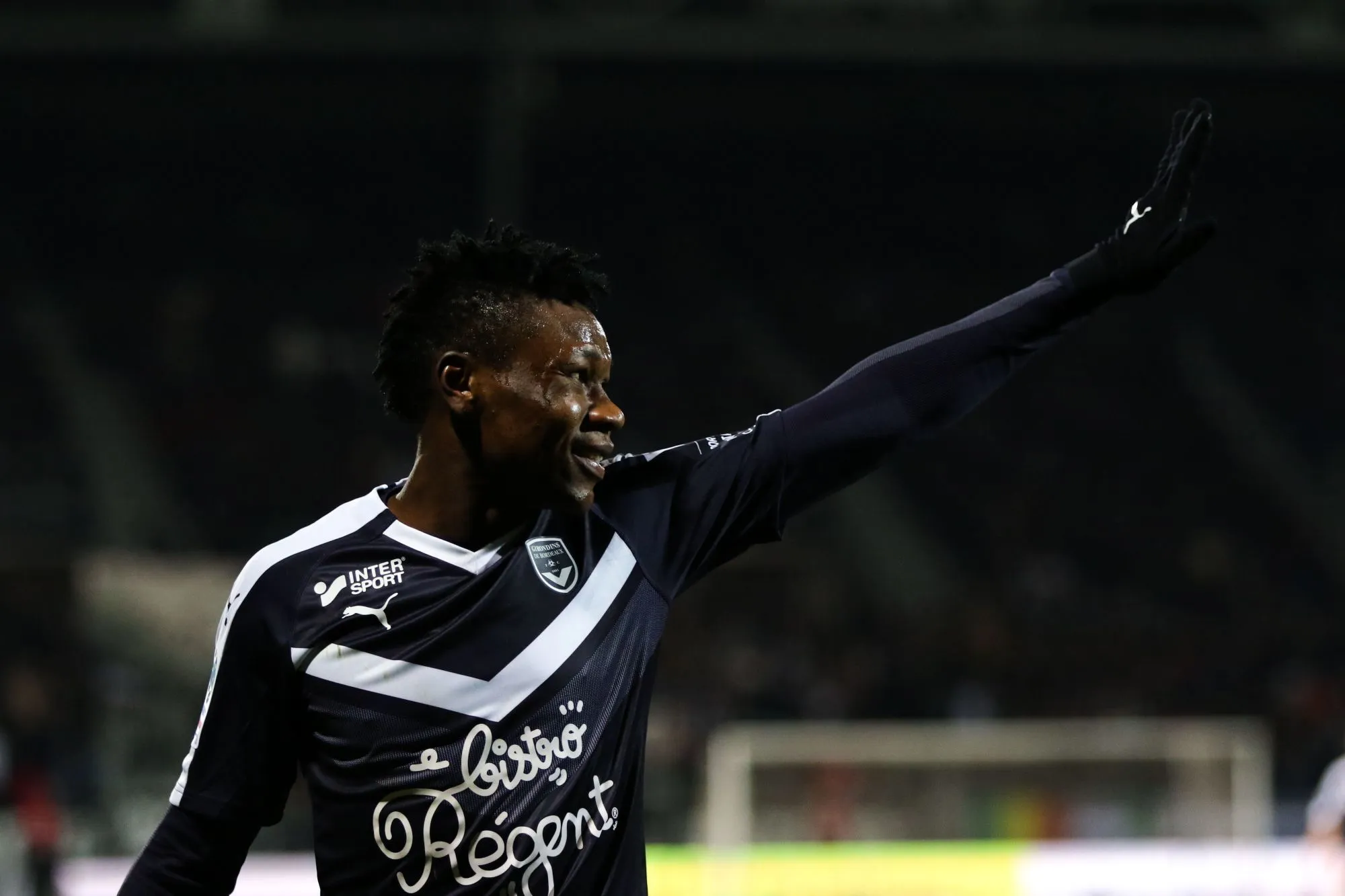 Bordeaux bat Angers sur le gong