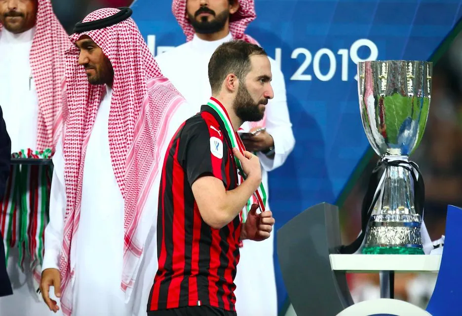 La presse italienne annonce Higuaín à Chelsea