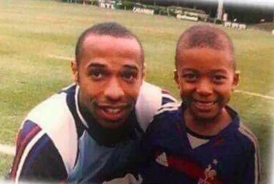 Le journal d&rsquo;anniversaire du petit Kylian