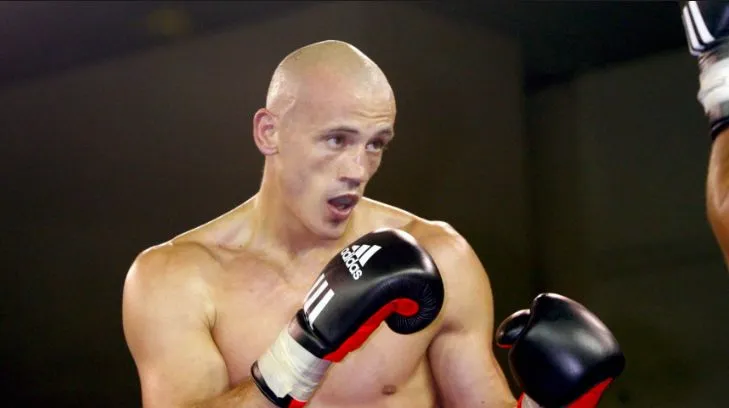 Une banderole de soutien des ultras de Nuremberg au «<span style="font-size:50%">&nbsp;</span>gilet jaune<span style="font-size:50%">&nbsp;</span>» boxeur