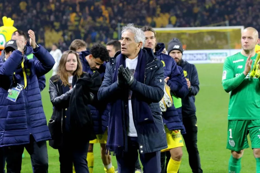 Halilhodžić : «<span style="font-size:50%">&nbsp;</span>Quand je rentre à la maison, je discute avec les murs<span style="font-size:50%">&nbsp;</span>»