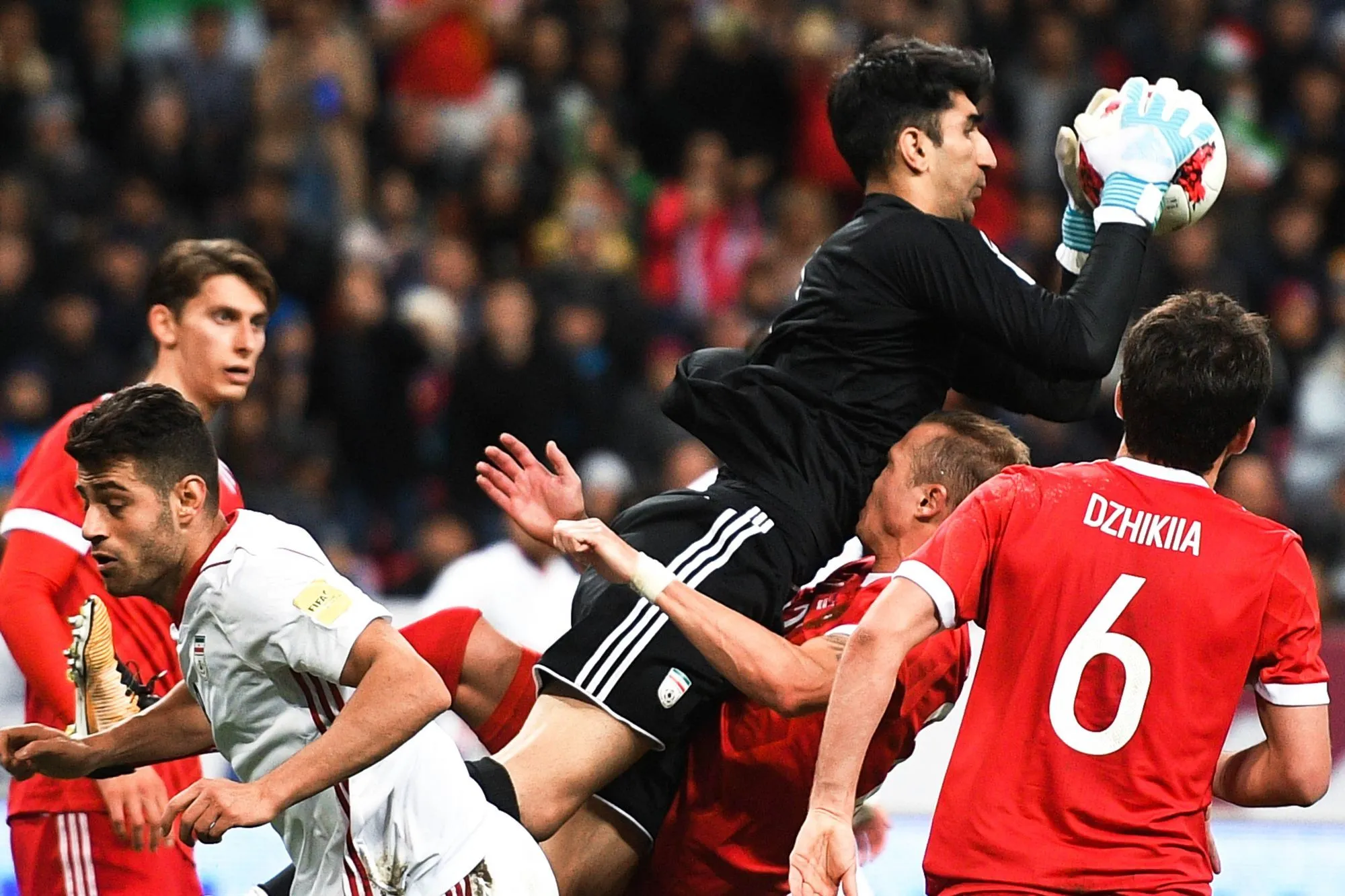 Une relance à la main de 65 mètres en Iran