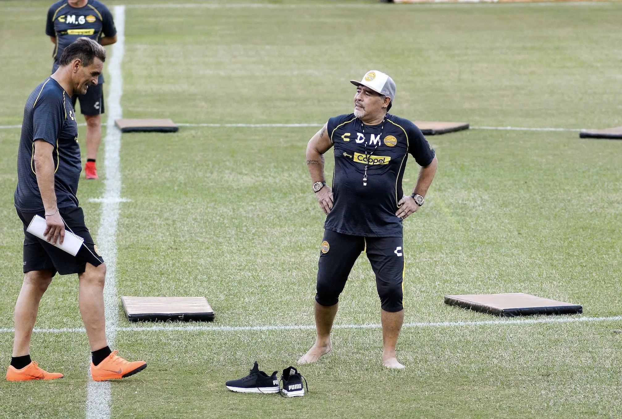 Maradona espère que l’avion de Sala «<span style="font-size:50%"> </span>s’est trompé d’aéroport<span style="font-size:50%"> </span>»