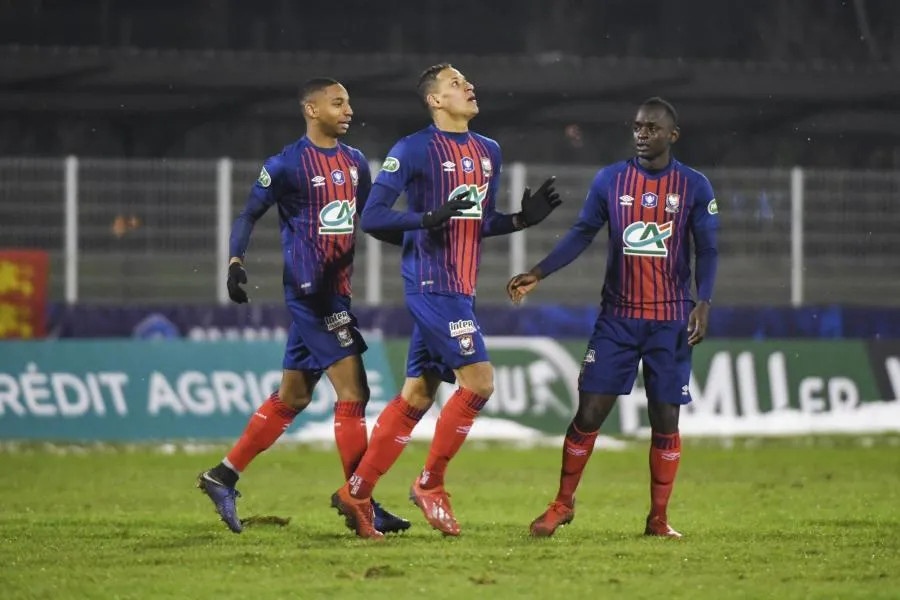 Dijon corrige les Verts, Rennes et Caen passent sans trembler